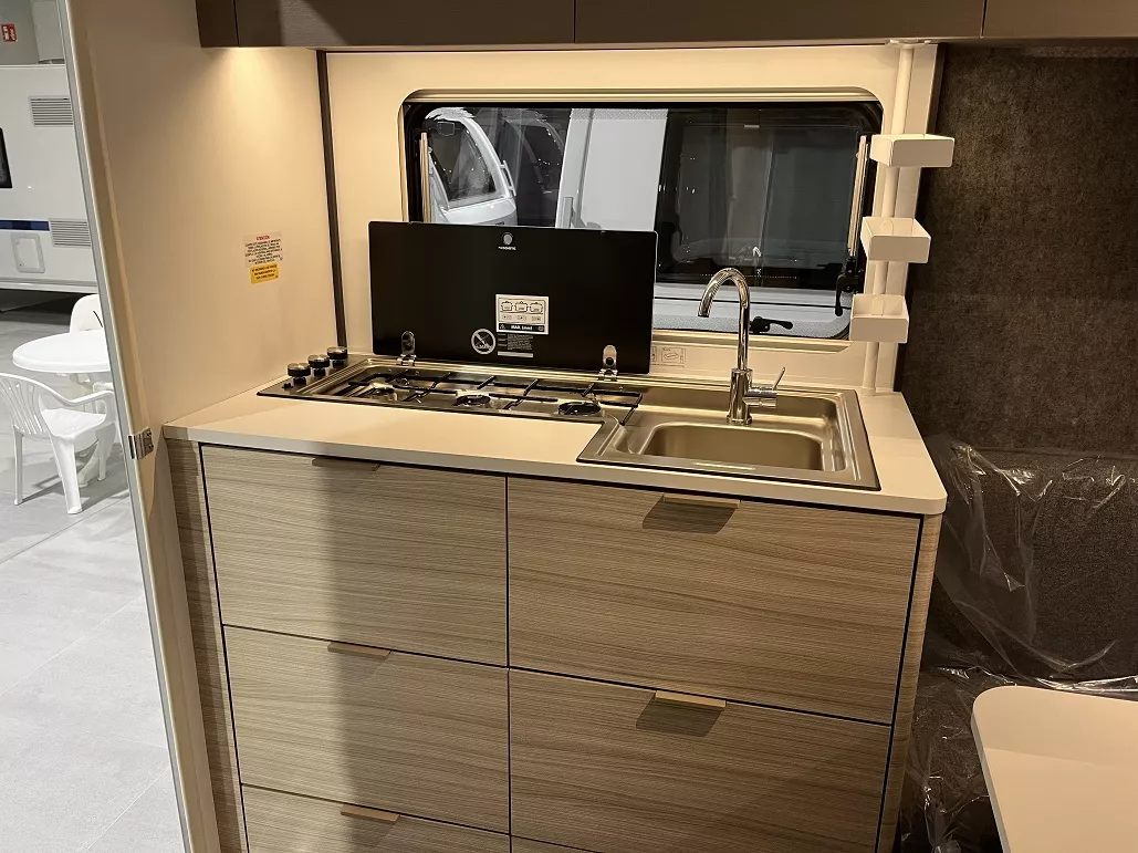 Caravana Adria Altea 402 PH - Imagen 5