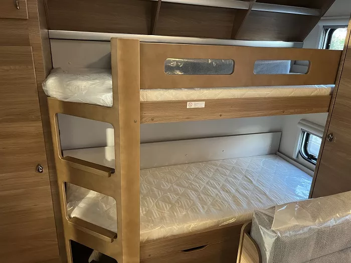 Caravana Hobby 560 KMFe DELUXE