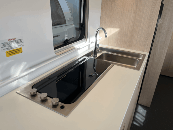 Caravana Adria Aviva 563 PT - Imagen 11