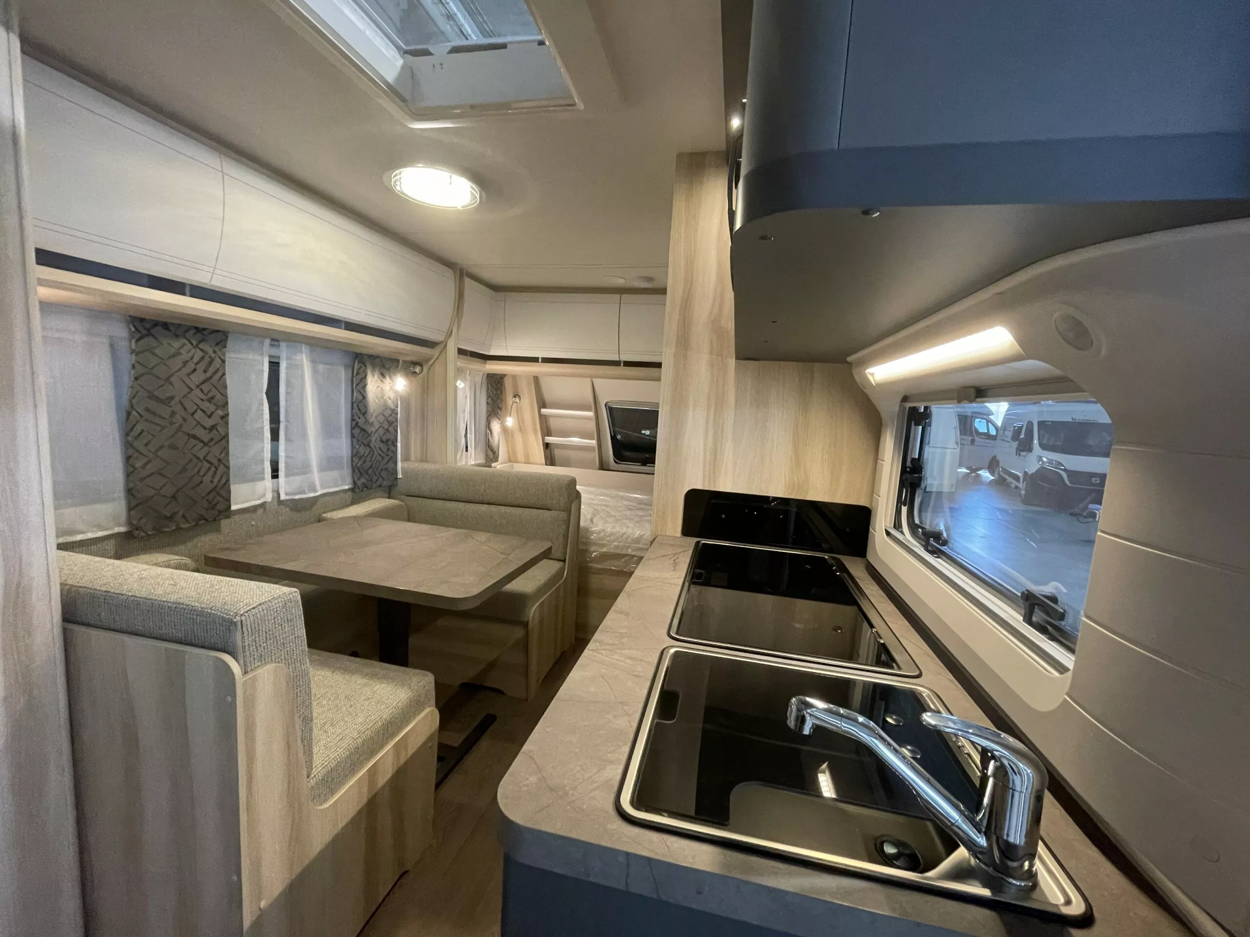 Caravana Hobby 490 KMF DELUXE - Imagen 5