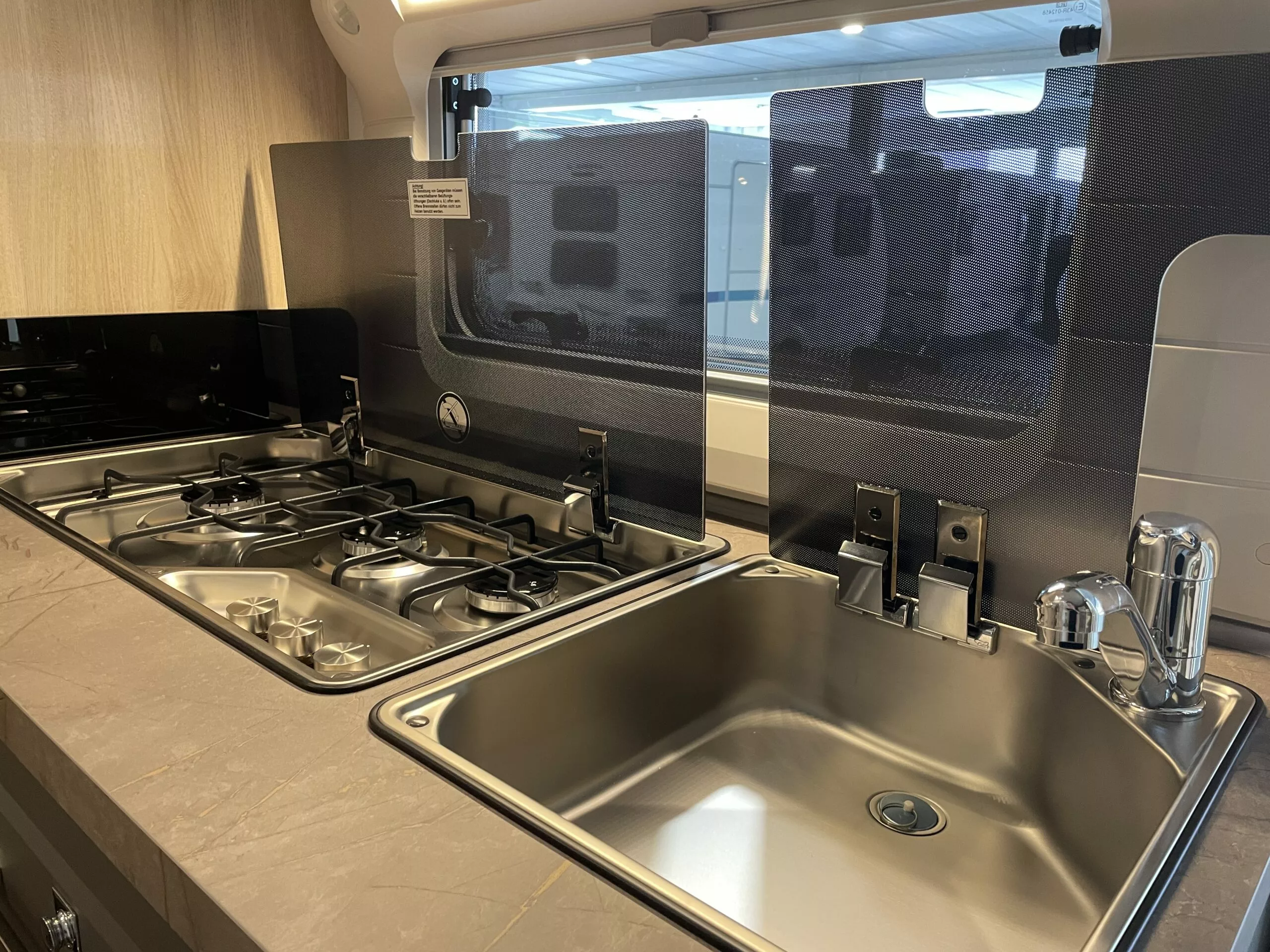 Caravana Hobby 490 KMF DELUXE - Imagen 14