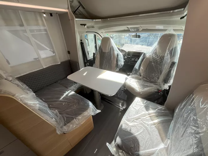 Autocaravana Adria CORAL XL 660 SL - Imagen 4