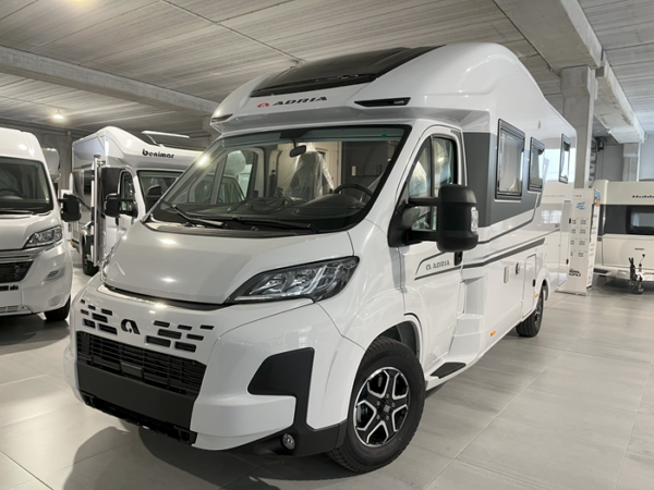 Autocaravana Adria Matrix Axess 670 SL 2025 - Imagen 3