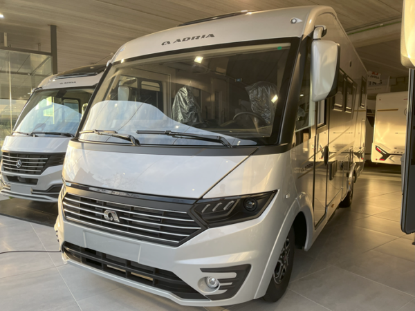 Autocaravana Adria Sonic Supreme 700 DL - Imagen 3