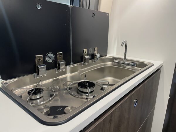 Camper Benimar Benivan 190 PLUS 2025 - Imagen 13