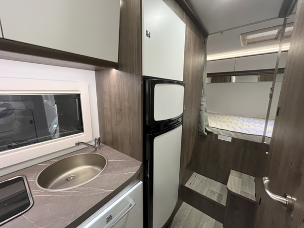 Autocaravana Benimar SPORT 346 2025 - Imagen 9