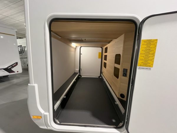 Autocaravana Adria Sonic 700 DL - Imagen 24