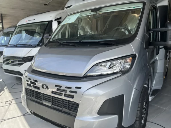 Autocaravana Adria Matrix 60Y 670 SL - Imagen 4
