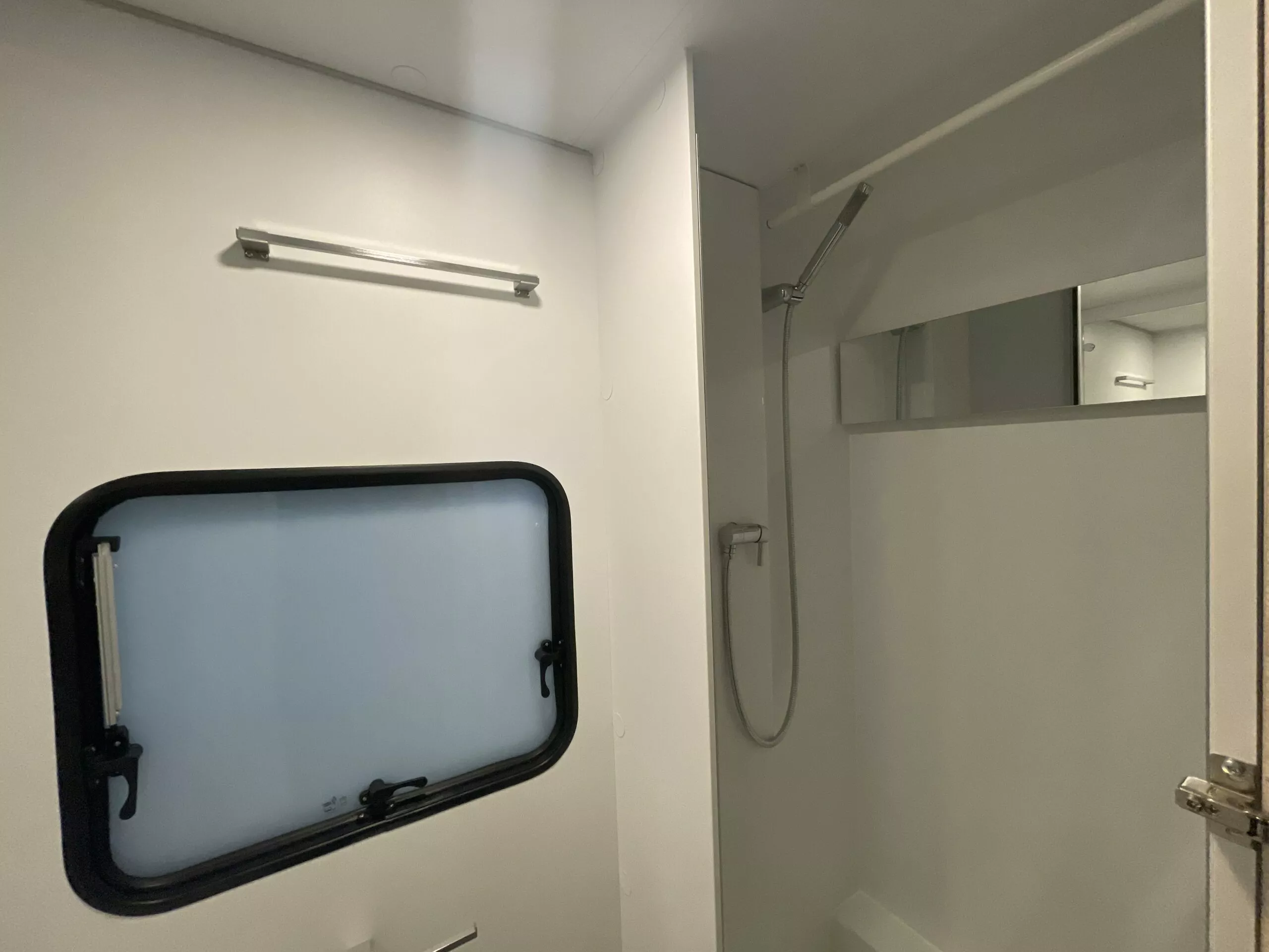 Caravana Adria Altea 60Y 552 PK - Imagen 12