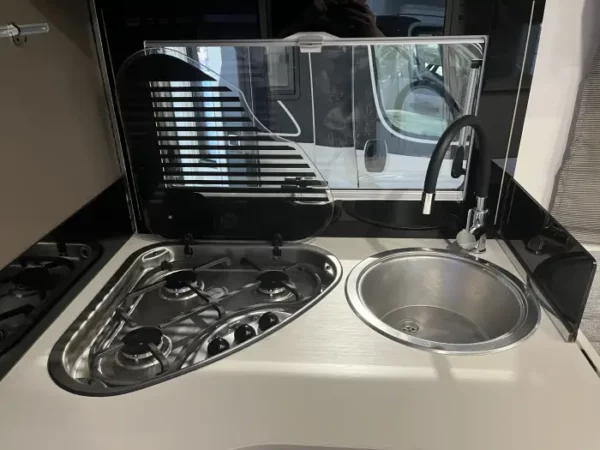Foto de la cocina de la Challenger 378 XLB