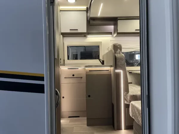 Foto de la Benimar Tessoro 463 2026