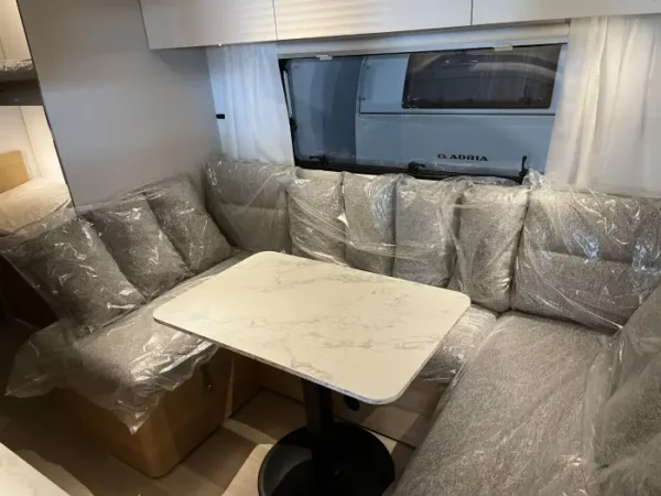 Foto de la Adria Adora 573 PT 2026