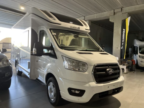 Foto de portada de la Benimar Tessoro 425