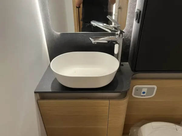 Autocaravana Adria Sonic 700 DL PLUS - Imagen 12