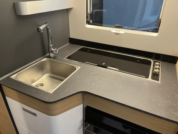Autocaravana Adria Sonic 700 DL PLUS - Imagen 8