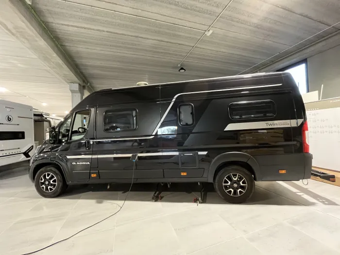 Adria Twin Supreme 640 SGX - Imagen 3