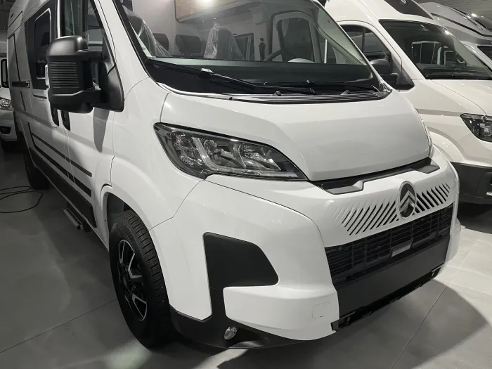 Camper Adria Twin 600 SPB Family - Imagen 3