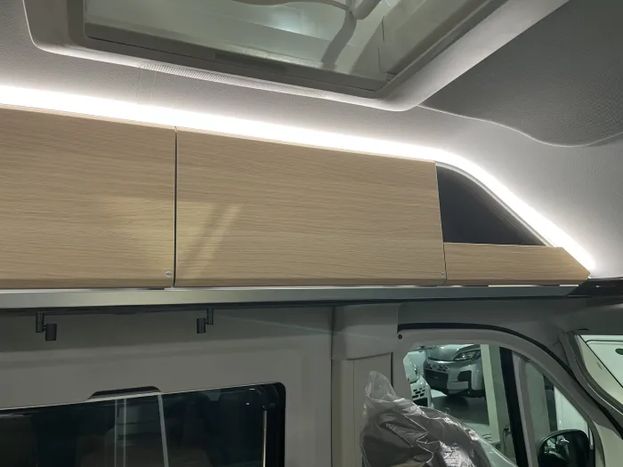 Camper Adria Twin 600 SPB Family - Imagen 16