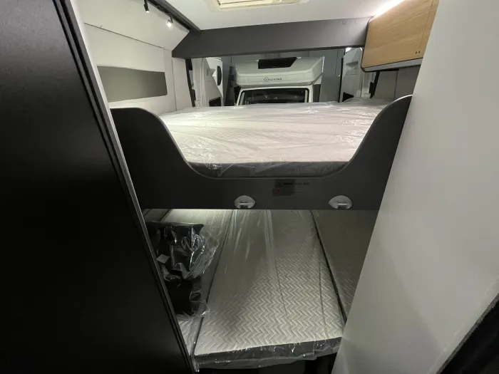 Camper Adria Twin 600 SPB Family - Imagen 18