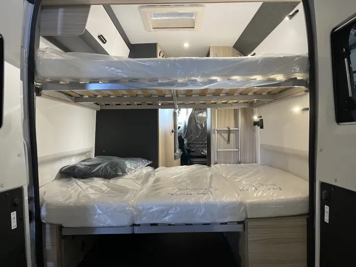 Camper Sun Living V60 SP Family - Imagen 16