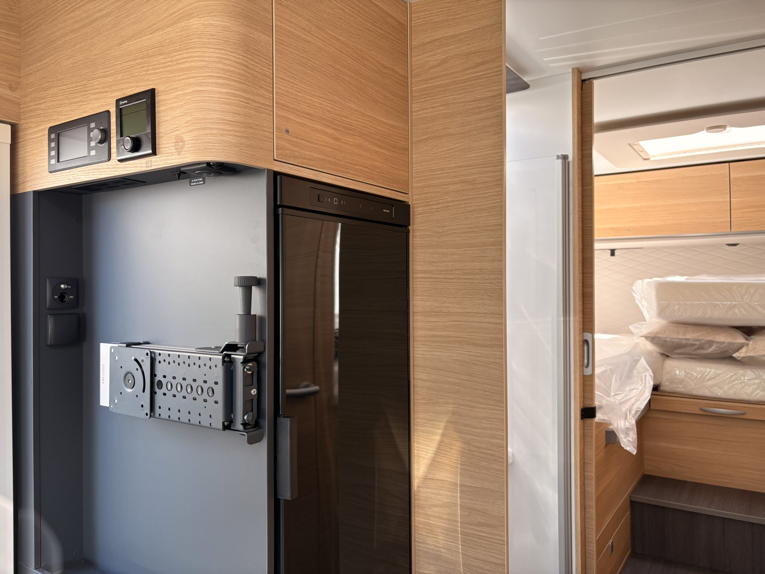 Autocaravana Adria Sonic 700 DL - Imagen 8