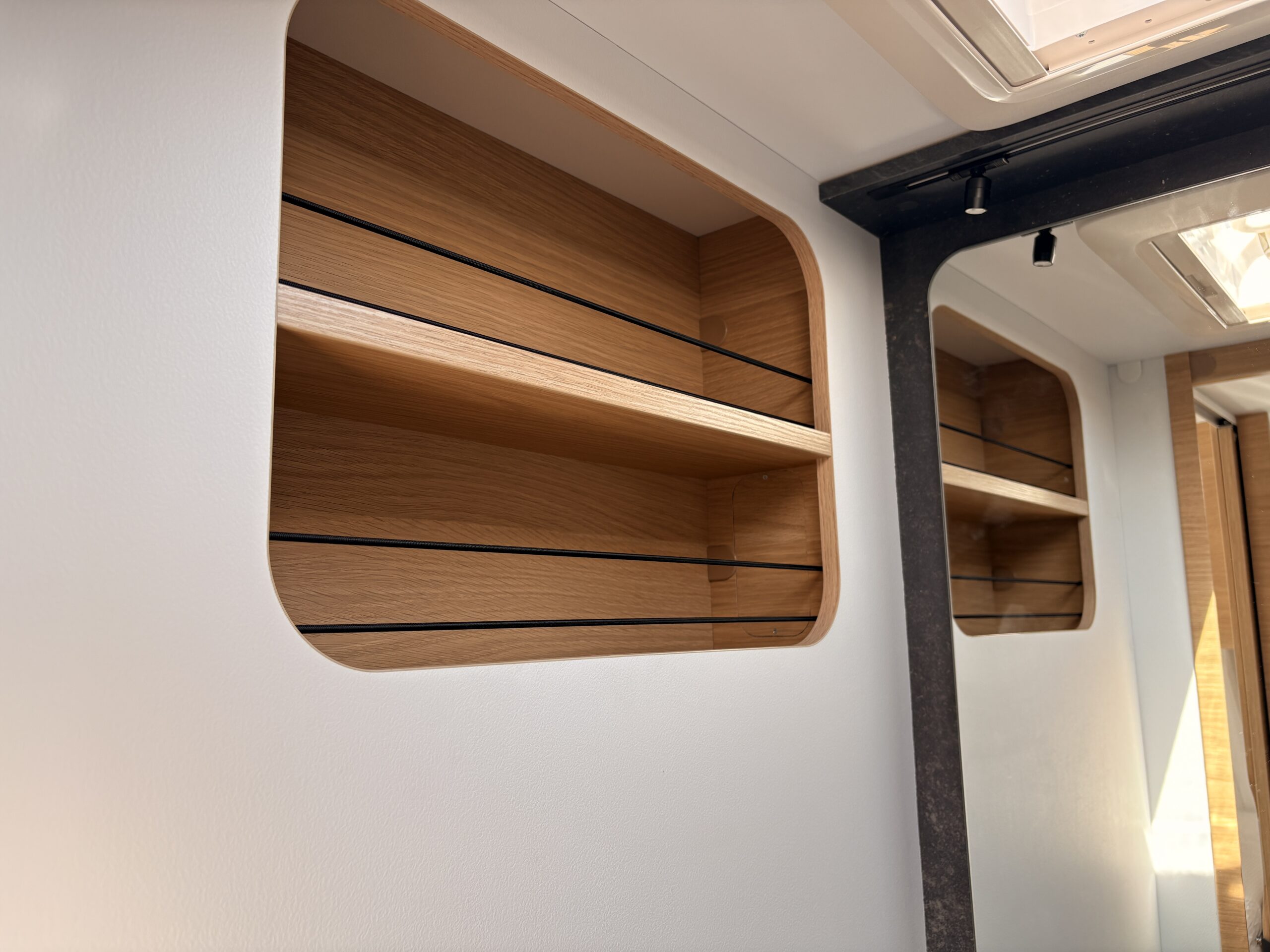 Autocaravana Adria Sonic 700 DL - Imagen 14