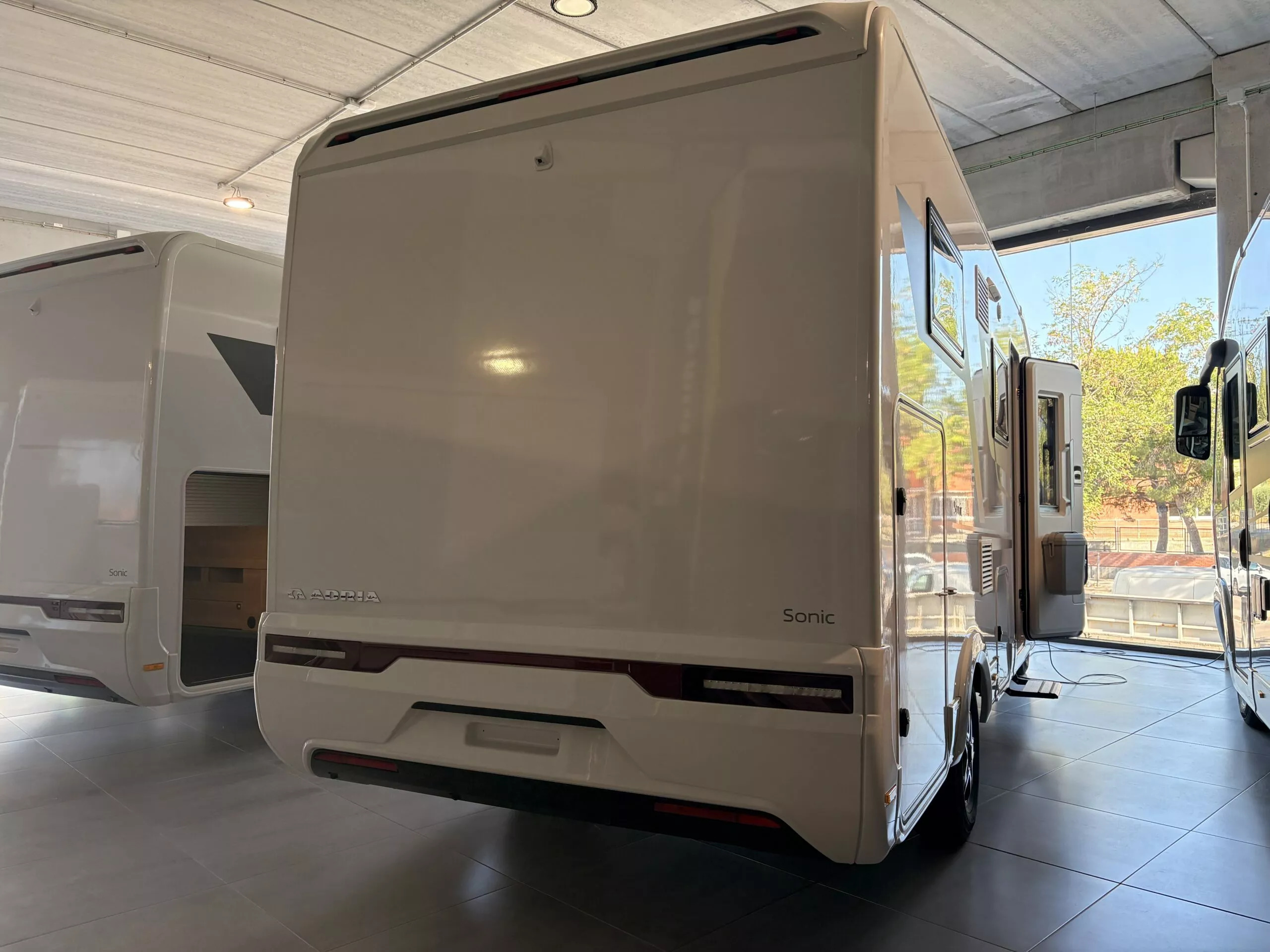 Autocaravana Adria Sonic 600SL - Imagen 10