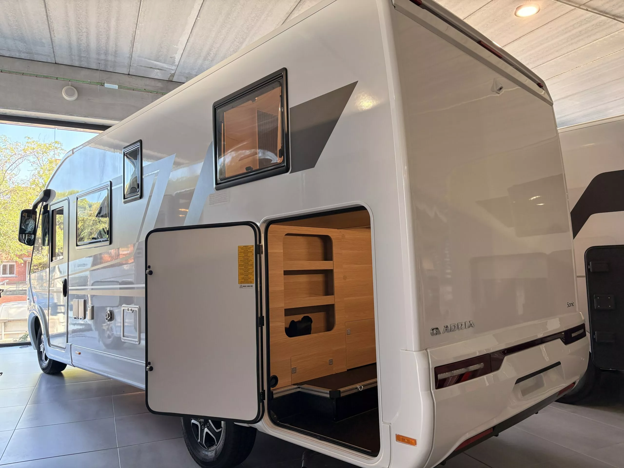 Autocaravana Adria Sonic 600SL - Imagen 4