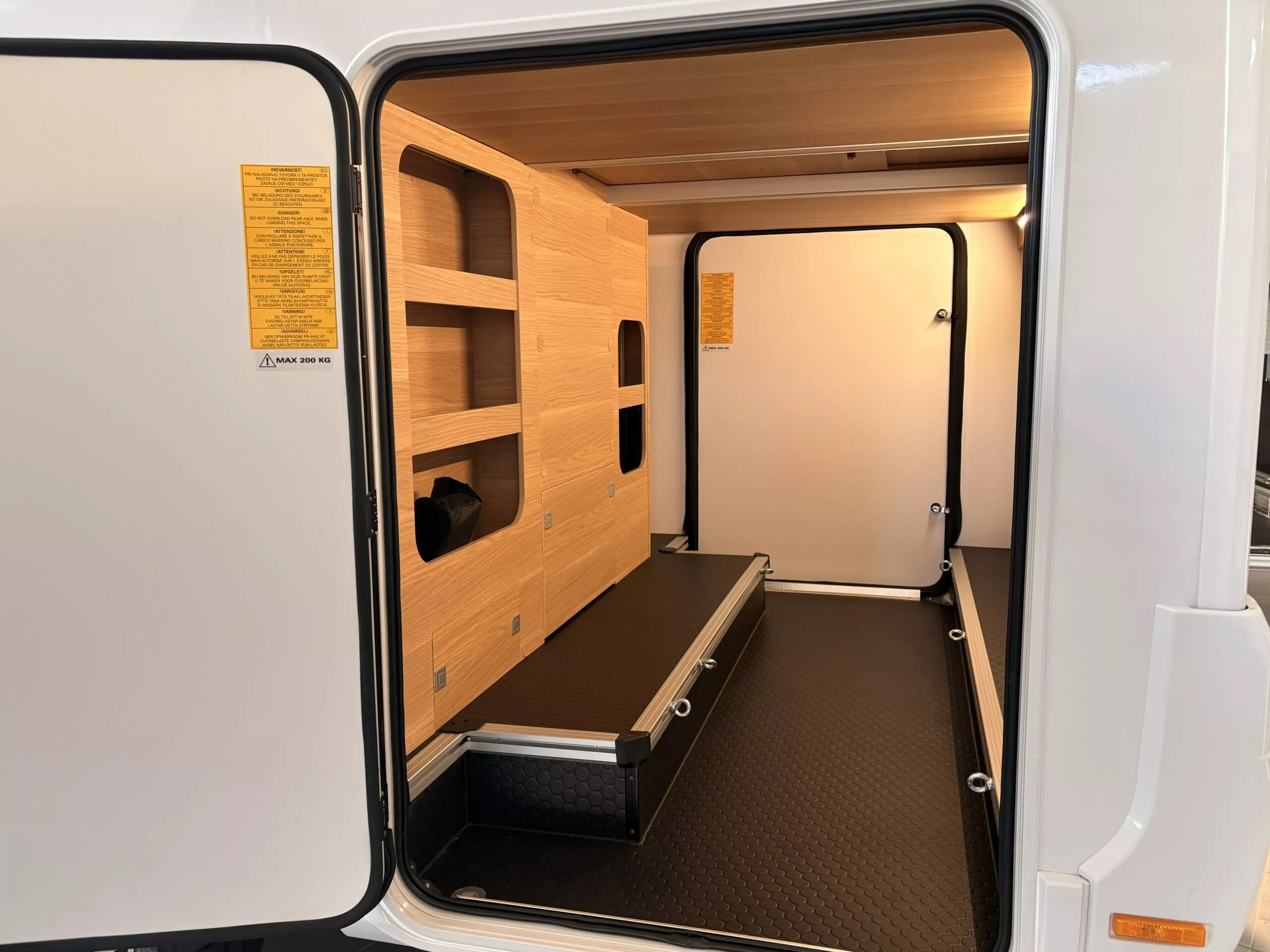 Autocaravana Adria Sonic 600SL - Imagen 7