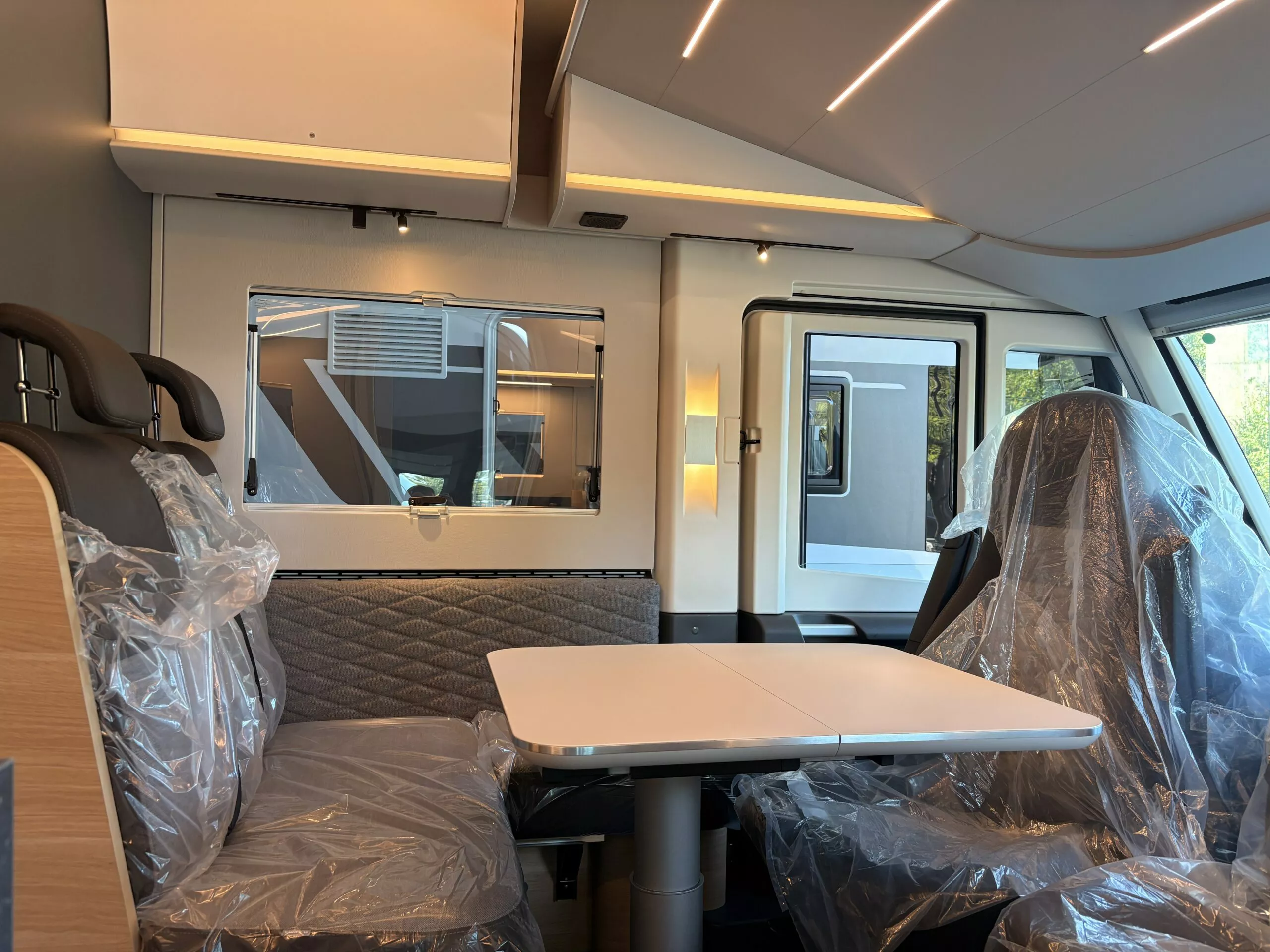 Autocaravana Adria Sonic 600SL - Imagen 16