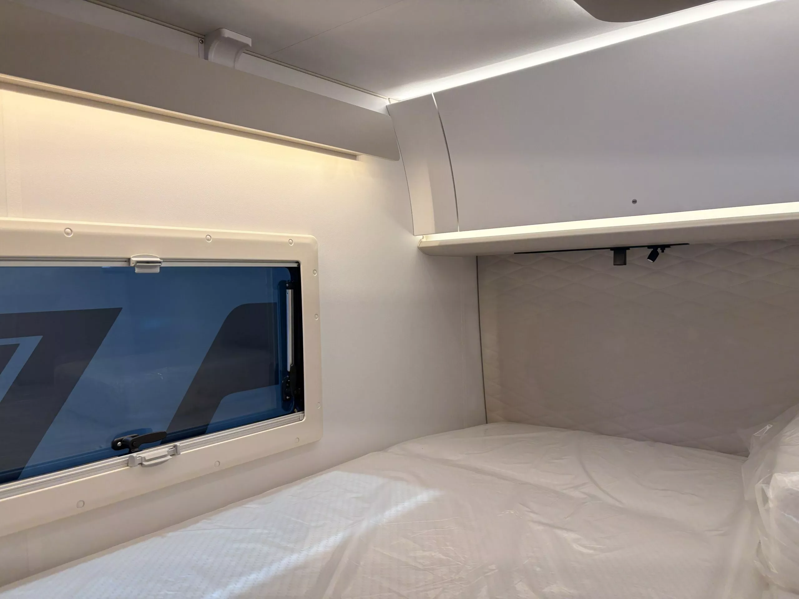 Autocaravana Adria Sonic 600SL - Imagen 13