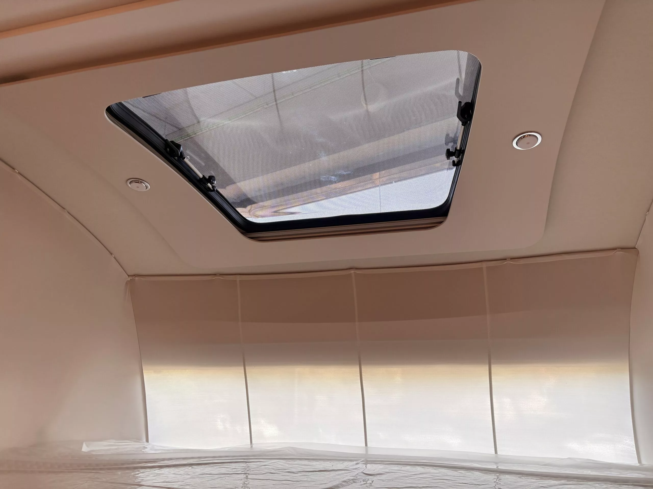 Autocaravana Adria Sonic 600SL - Imagen 23